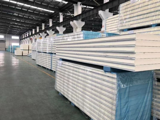 Phòng lạnh cá Tủ đông Phòng đi bộ trong phòng máy làm lạnh